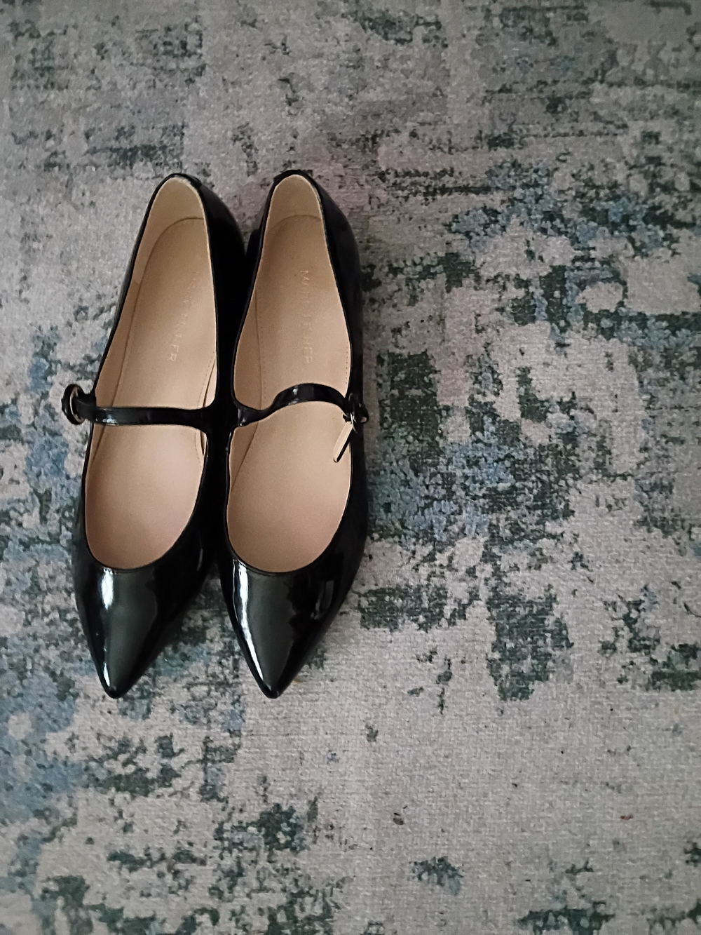 Marc Fisher Black Patent Mary Jane Pointed Flats Size 6M